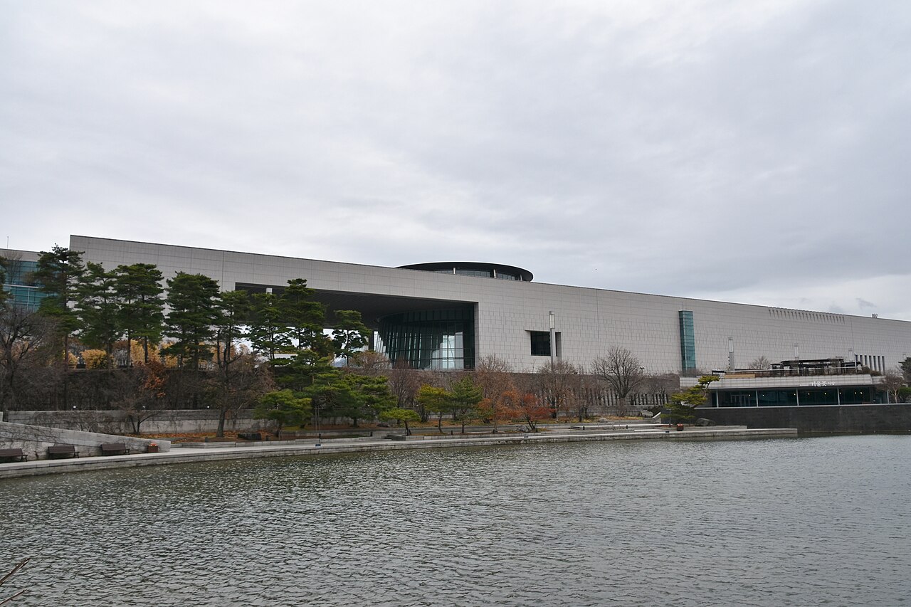 Dragon Mountain (Yongsan)